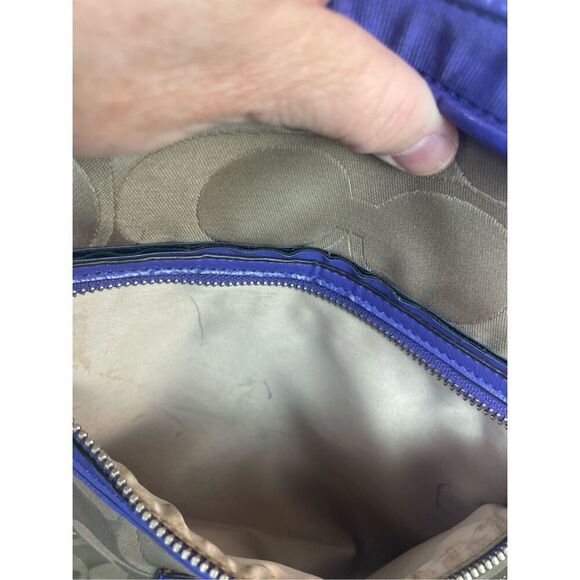 Coach Signature Stripe Hobo Bag F20064 Khaki/Blue Patent Leather Trim - Picture 12 of 16